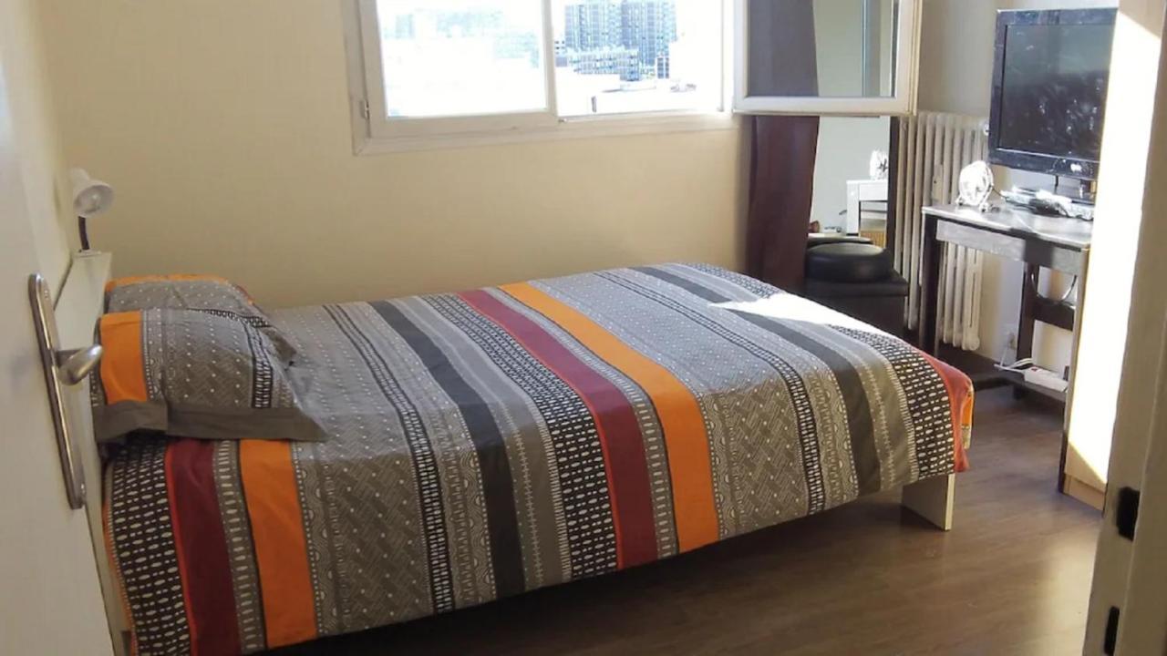 Paris Porte D'Italie - Chambre A Louer Avec Parking Et Vue Sur Paris Ле-Кримлен-Бисетр Экстерьер фото